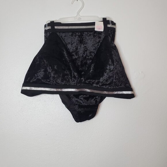 Panty & Bra Set 2X Black Velour Silver Trim Sexy rue21 - Picture 2 of 12